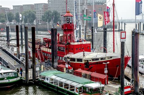 HERZLICH WILLKOMMEN AUF DEM FEUERSCHIFF LV 13